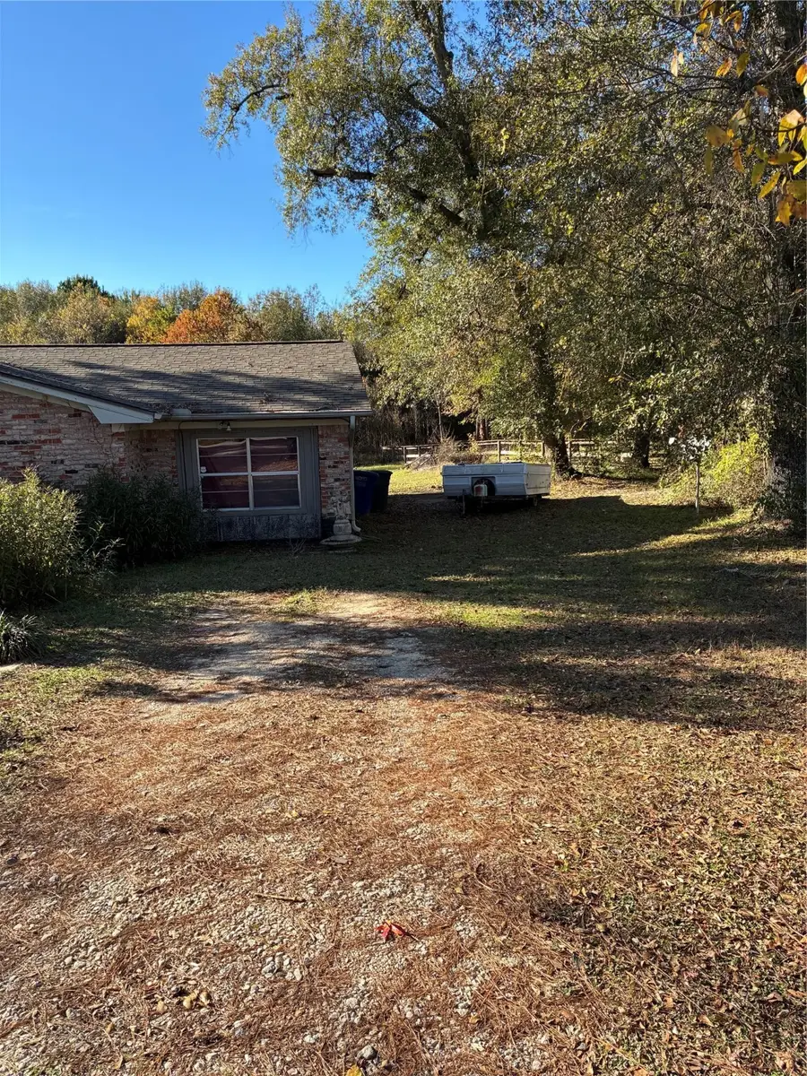 104 Sabine, Huntsville, TX 77320 - Image #2