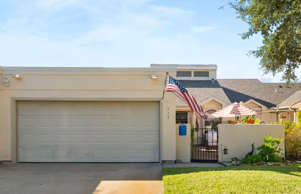 111 Sugar Creek Drive, Rockport, TX 78382