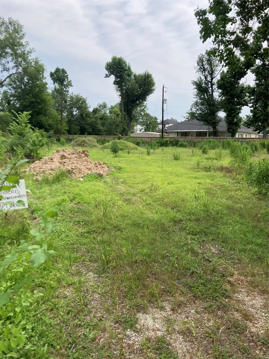 8327 Charlesmont Street, Houston, TX 77078 - #3