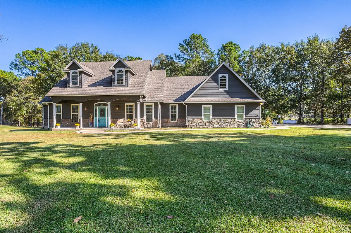 60 Tanglewood Drive, Huntsville, TX 77320 - Image #1