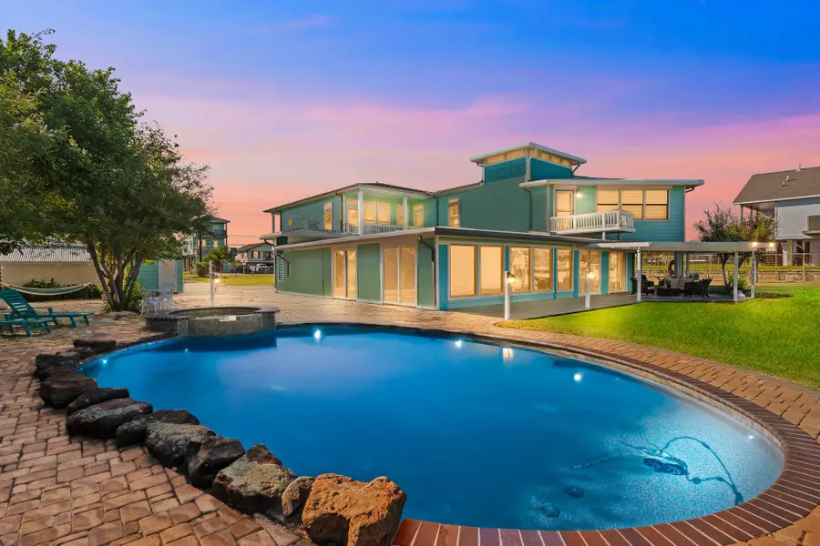815 5th Street, Dickinson, TX 77539 - #3