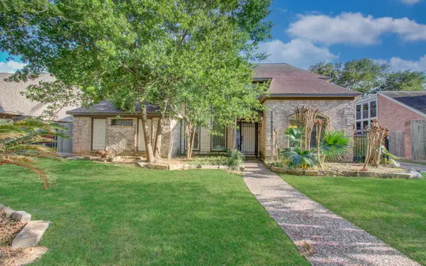 11427 Highgrove Drive, Houston, TX 77077