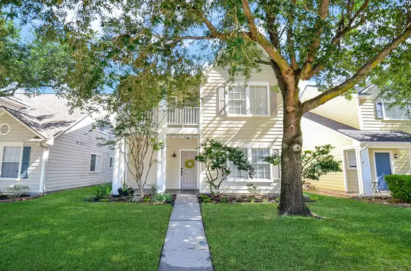 9846 Farrell Drive, Houston, TX 77070