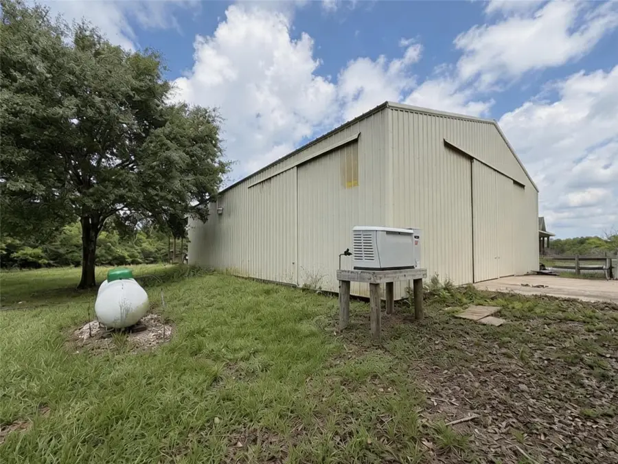 4680 County Road 611, Angleton, TX 77515 - #2