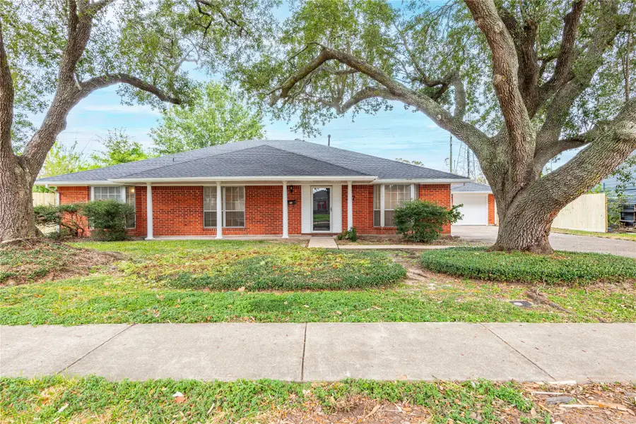 317 W Forrest Lane, Deer Park, TX 77536 - Image #2