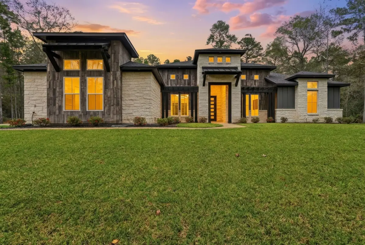 282 Red Hawk Road, Huntsville, TX 77340 - Image #1