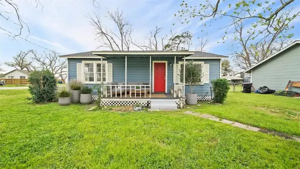 234 E Texas Street, Brazoria, TX 77422