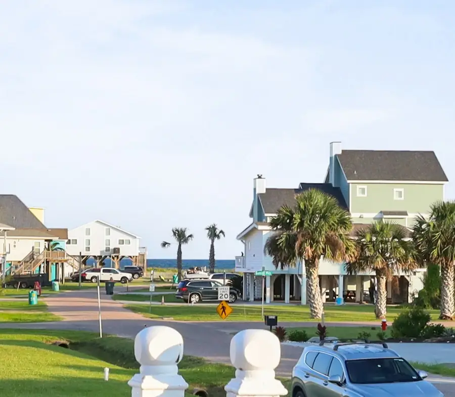 4119 Surf Drive, Galveston, TX 77554 - #2