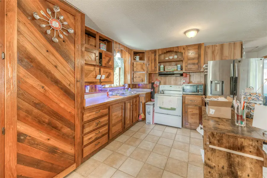 123 Hilltop, Onalaska, TX 77360 - #2