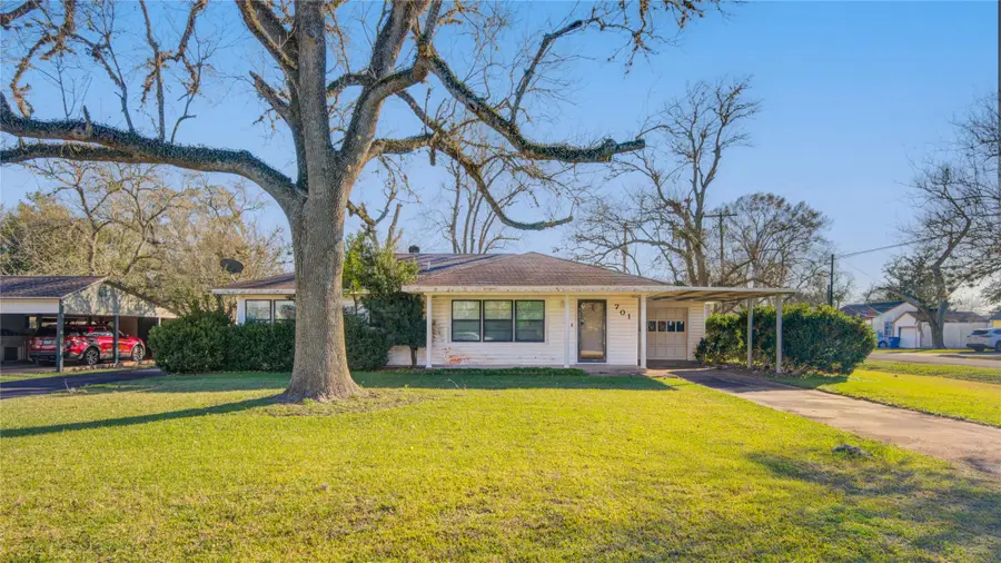 701 Blair Street, West Columbia, TX 77486 - Image #2