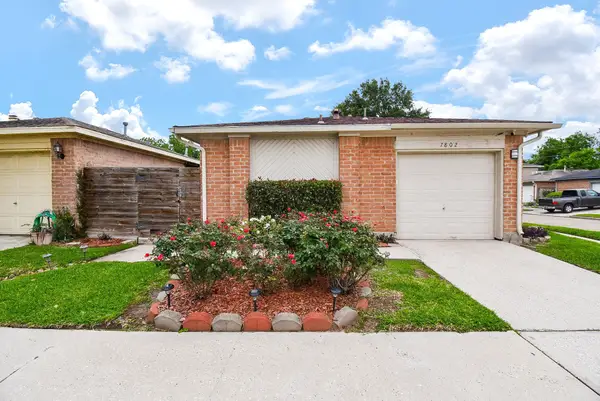 7802 Greenedge Drive, Houston, TX 77040
