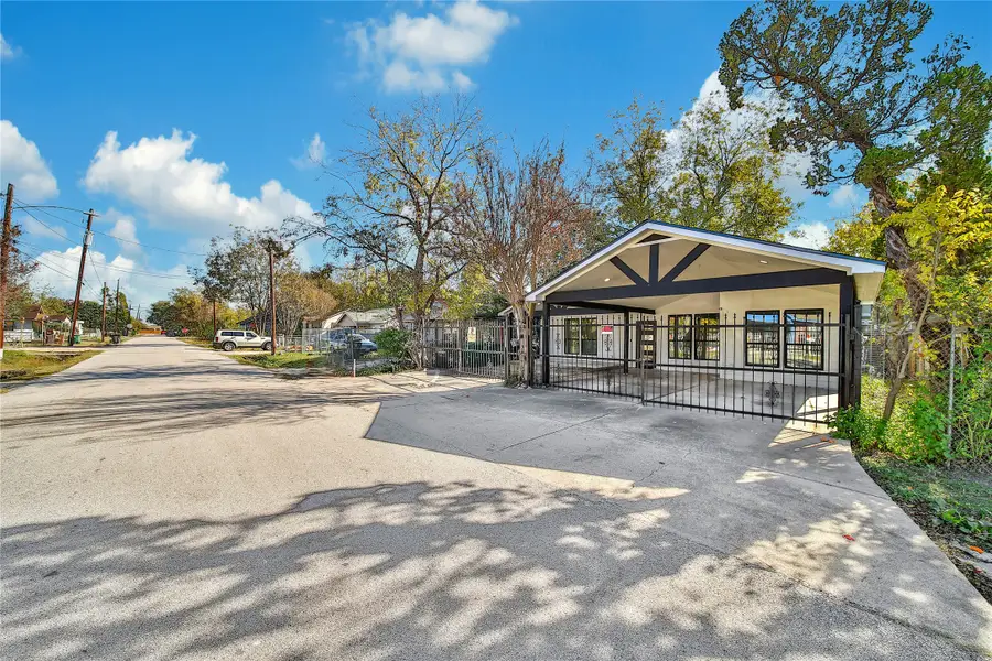 7414 Corpus Christi Street, Houston, TX 77020 - Image #2
