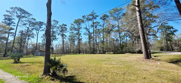 3506 Yupon Street, Dickinson, TX 77539