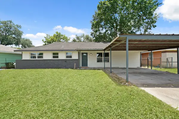 6826 Kingsway Drive, Houston, TX 77087