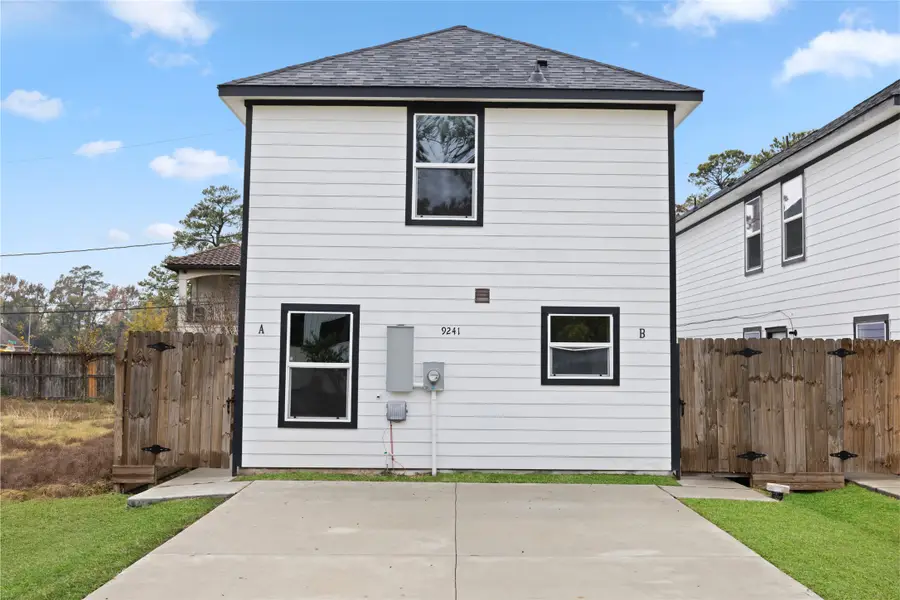 9241 Seeker Street, Houston, TX 77028 - Image #2