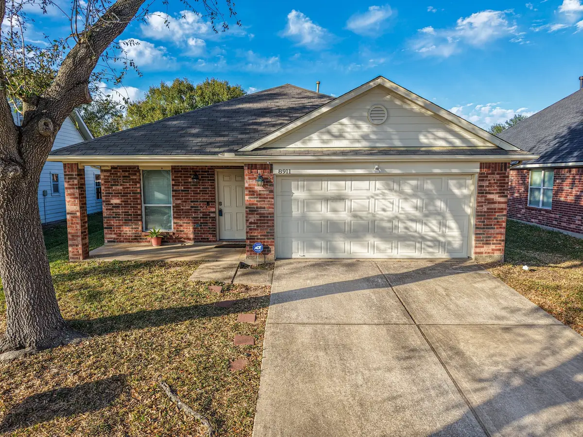 8911 Smokey Ridge Lane, Houston, TX 77075 - Image #1