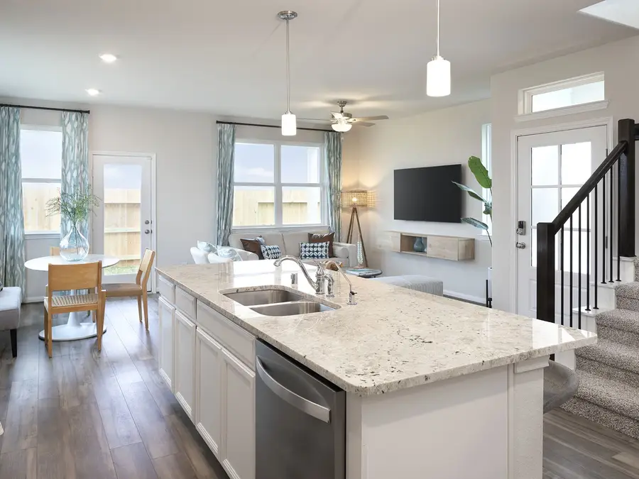 617 Sand Dollar Drive, Kemah, TX 77565 - Image #2