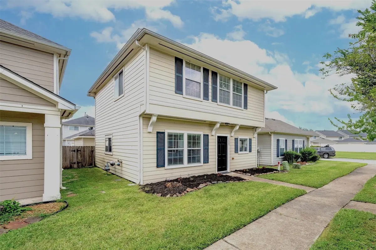 1665 Nichole Woods Drive, Houston, TX 77047 - #1
