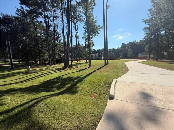 29602 Commons Forest Drive, Huffman, TX 77336