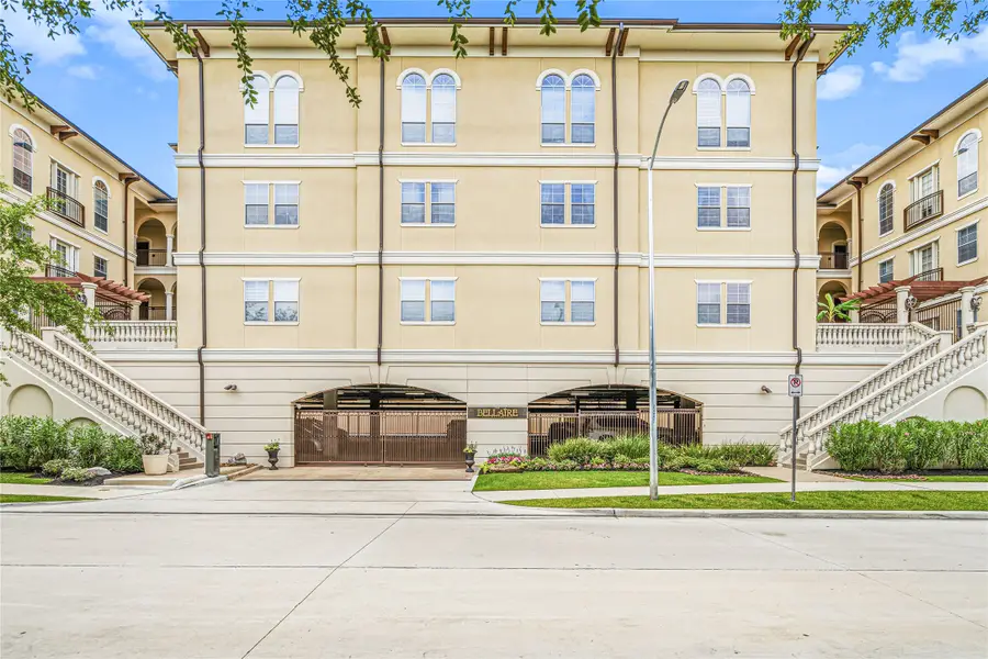 7134 S Mapleridge Street S #2E, Houston, TX 77081 - #3
