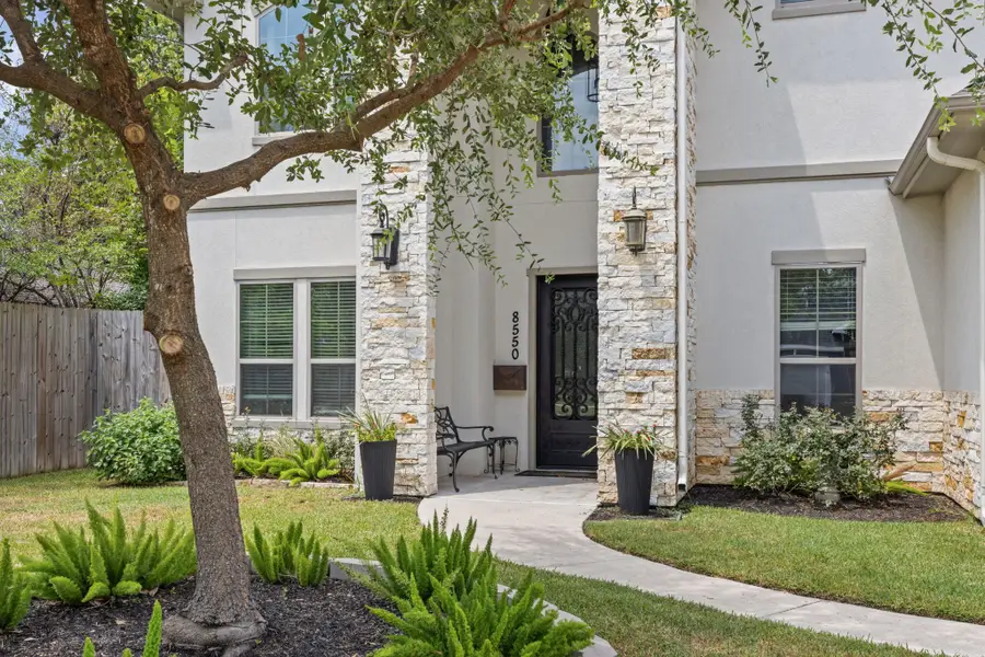 8550 Ridgepoint Drive, Houston, TX 77055 - Image #3