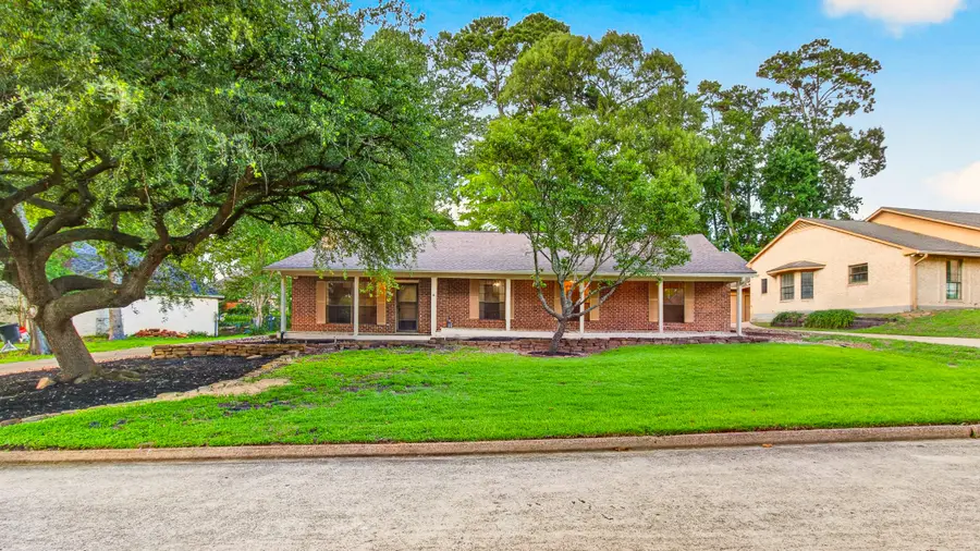 107 Greenbriar Drive, Conroe, TX 77356 - #3