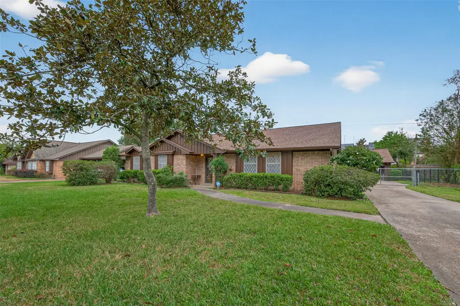 19515 Lockridge Drive, Spring, TX 77373 - Image #2