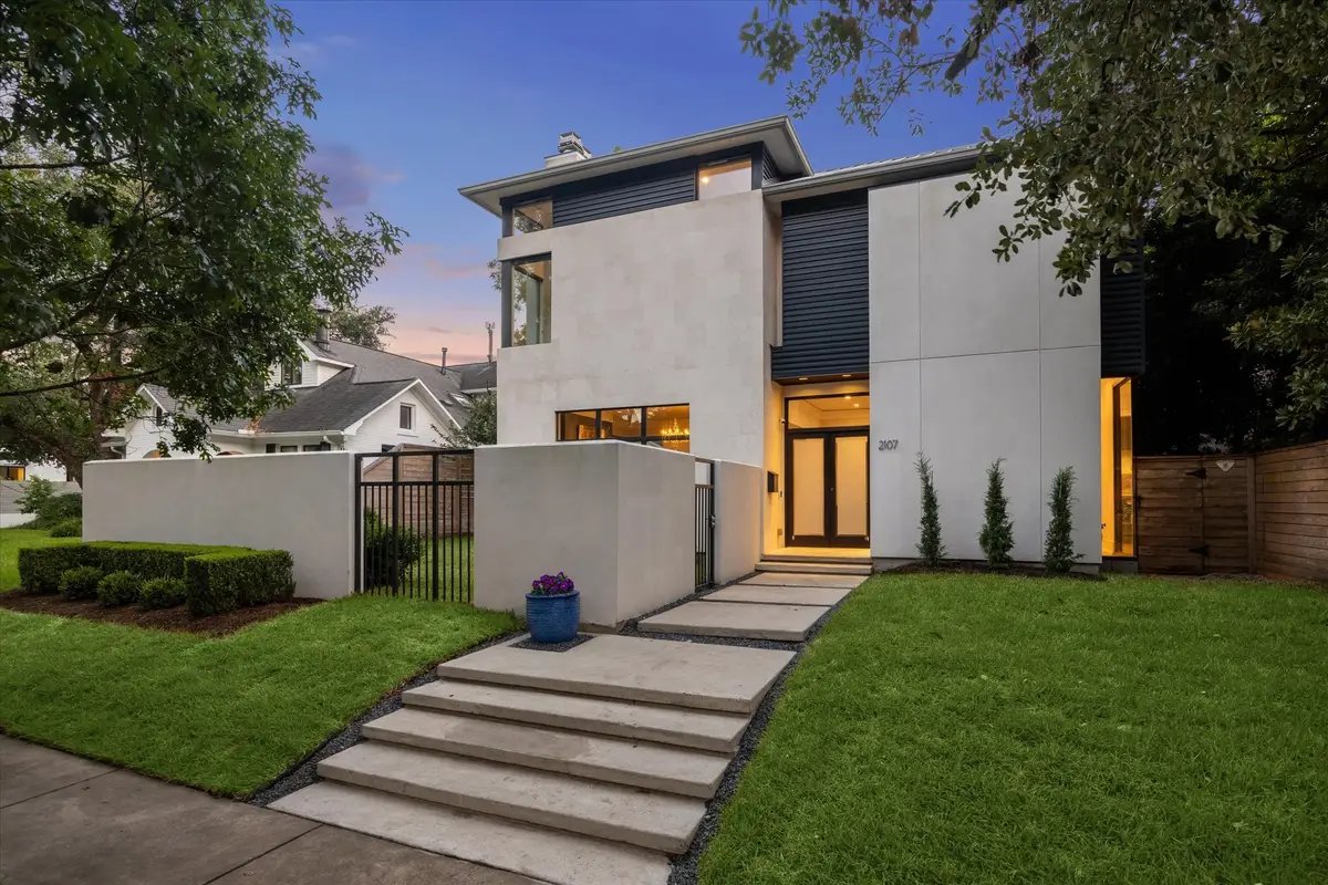 2107 Wroxton Road, Houston, TX 77005 - #1
