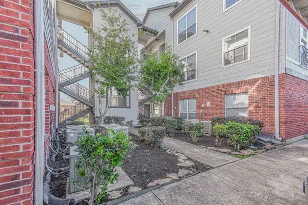 6289 Wilcrest Drive #5203, Houston, TX 77072