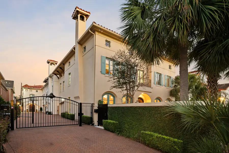 1525 Potomac Drive, Houston, TX 77057 - Image #2