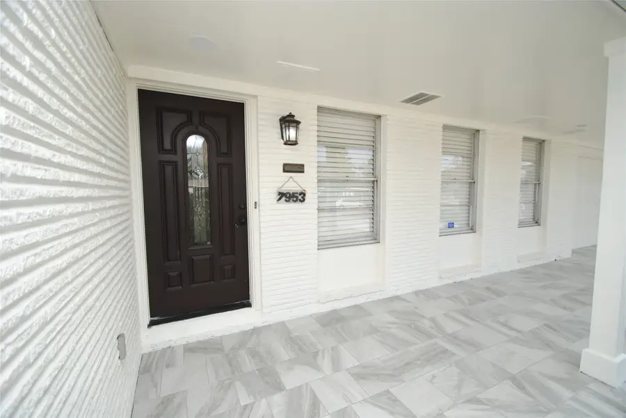 7953 Ridgeview Drive, Houston, TX 77055 - Image #3