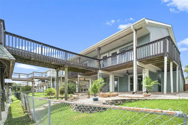 19 N Sandpiper Street, La Marque, TX 77568