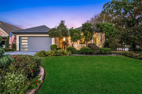 142 Creekwood E, Montgomery, TX 77356