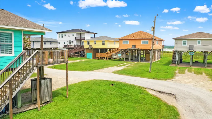 984 Blue Water Highway, Surfside Beach, TX 77541 - Image #3