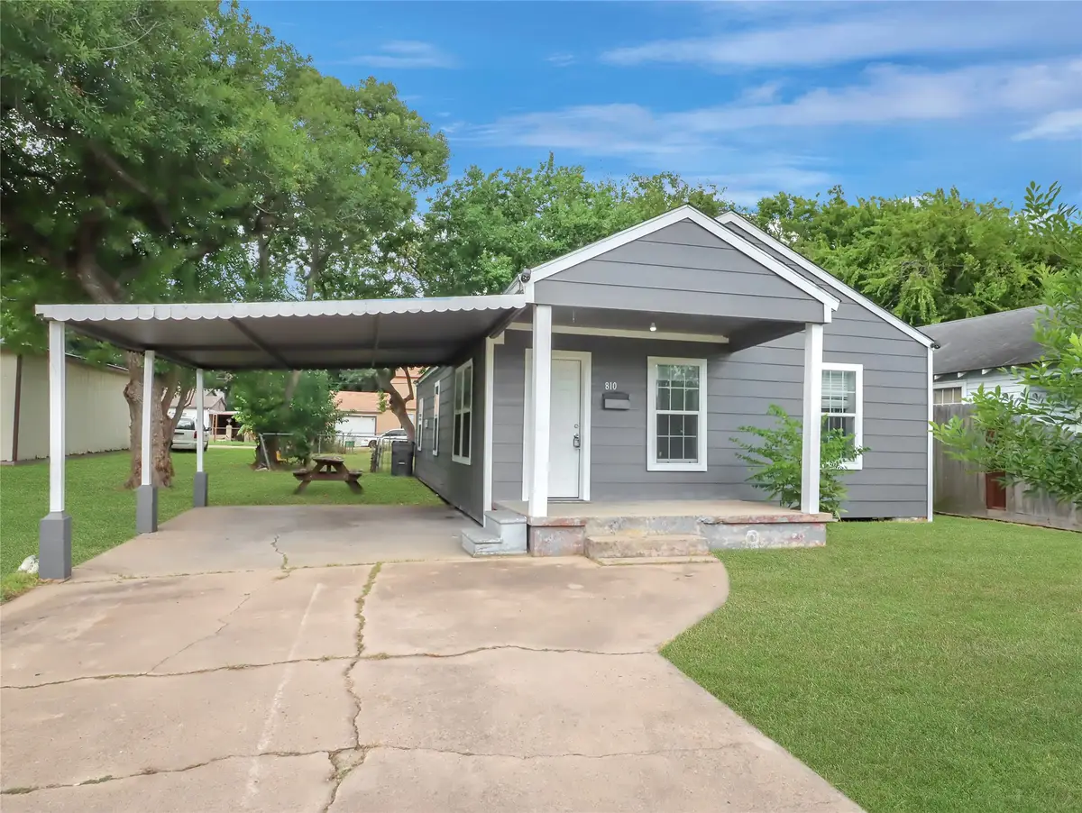 810 15th Avenue N, Texas City, TX 77590 - #1