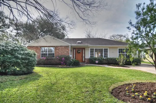 9629 Maribelle Way, Houston, TX 77055