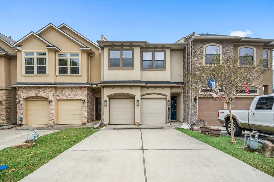 255 Capetown Drive, Montgomery, TX 77356 - Image #2