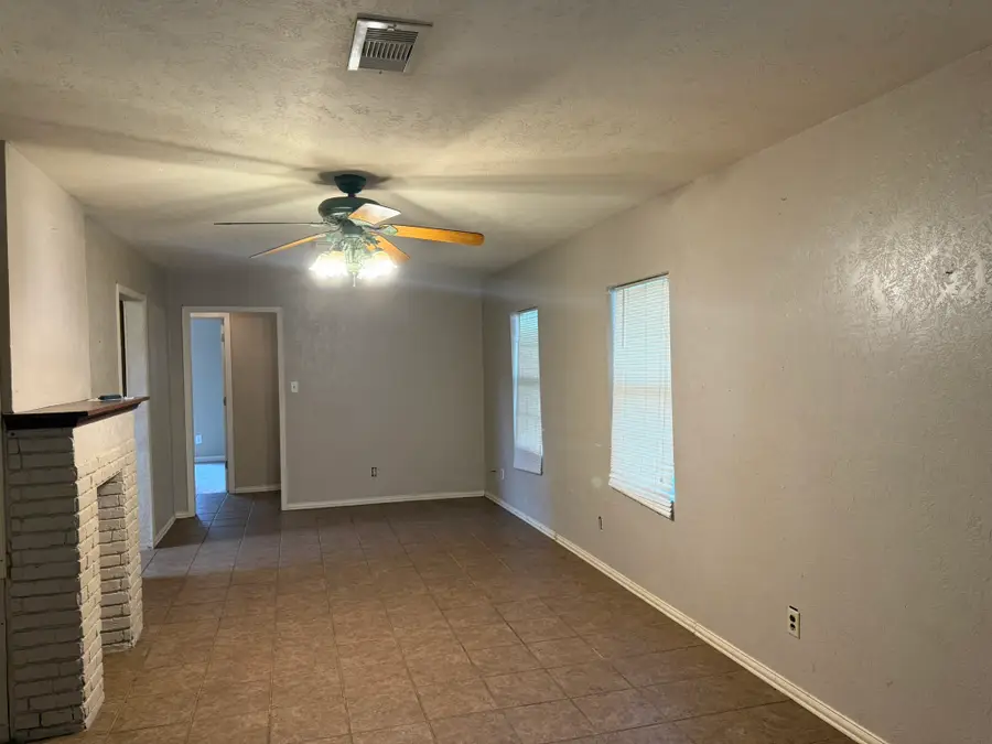 1434 1st Avenue N, Texas City, TX 77590 - #3