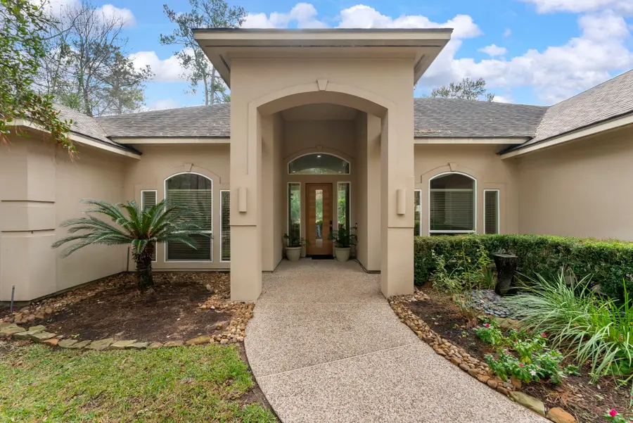 3 Stone Springs Circle, The Woodlands, TX 77381 - Image #3