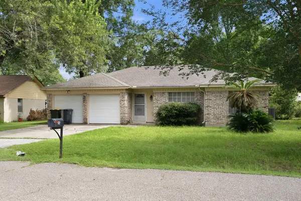 107 Montrose Circle, Conroe, TX 77301