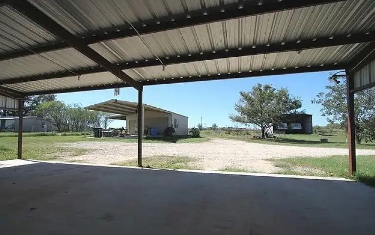 2702 Blue Creek Road, La Vernia, TX 78121 - Image #3