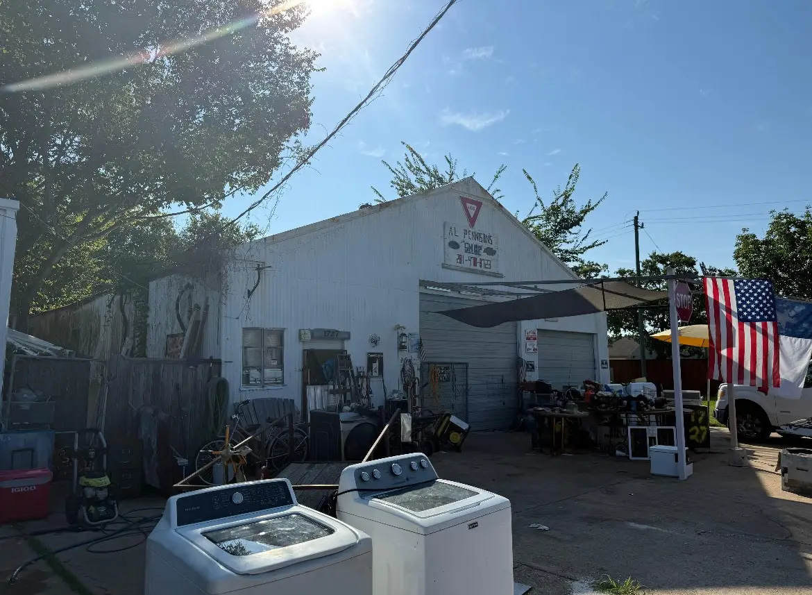 1725 S Broadways, La Porte, TX 77571 - Image #1