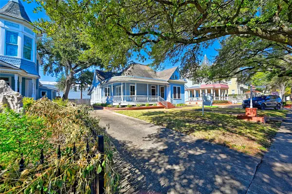 925 Heights Boulevard, Houston, TX 77008