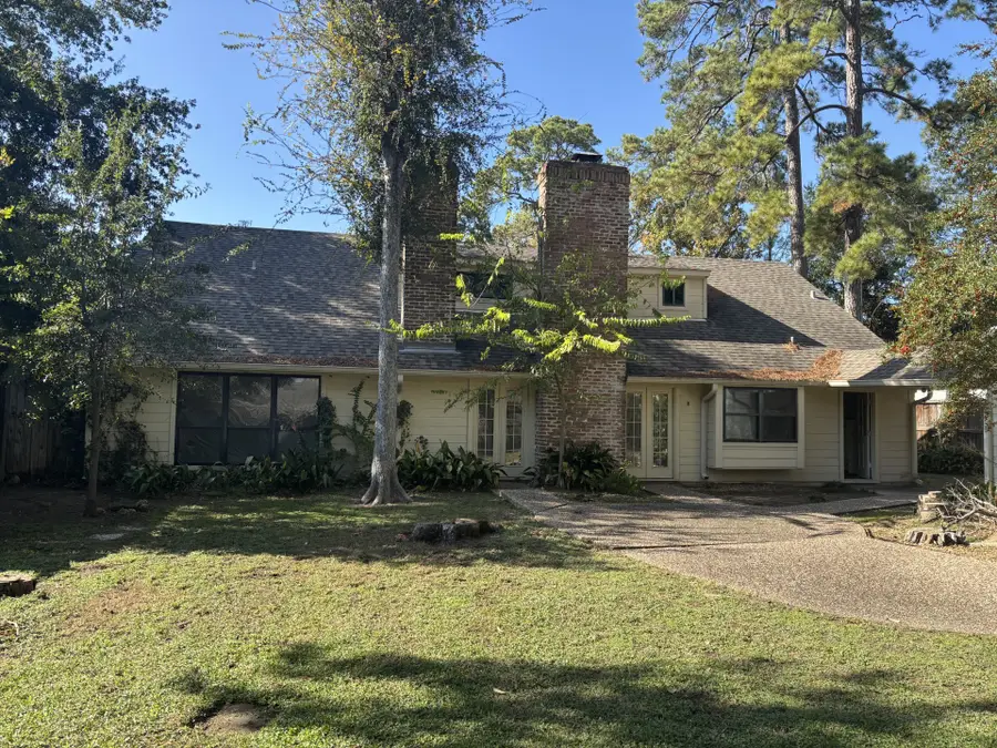 203 Briar Hill Drive N, Houston, TX 77042 - Image #2