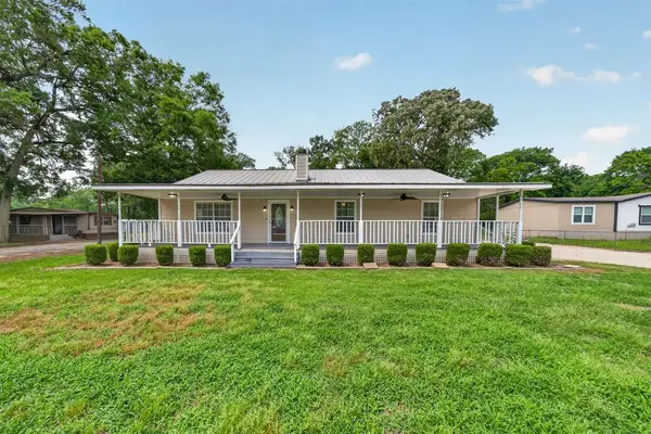 365 County Road 4013, Dayton, TX 77535