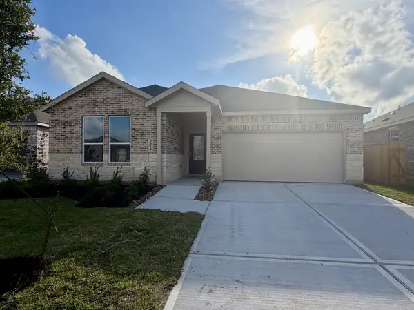 9315 Golden Dorado Lane, Baytown, TX 77521