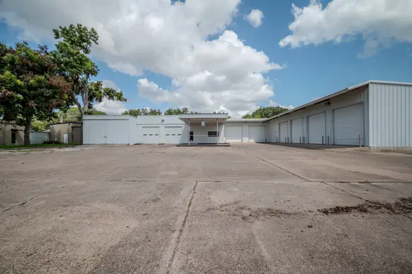 619 E Jackson Street, El Campo, TX 77437