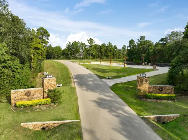 15824 Republic Ranch Road N, Willis, TX 77378