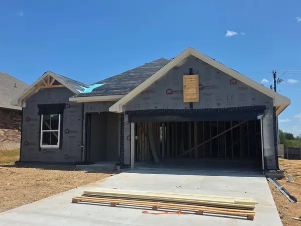 896 Wild Vine Pass, Brenham, TX 77833