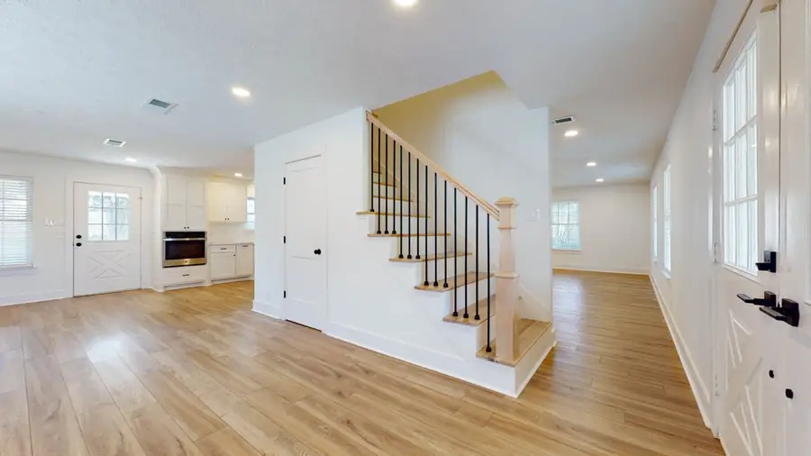 8109 Woodfern Court, Port Arthur, TX 77642 - Image #2